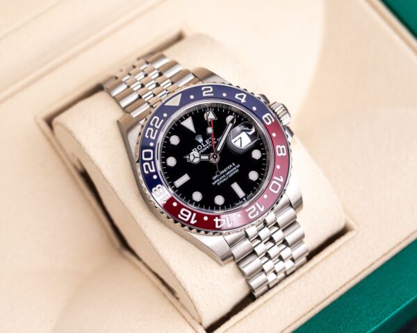 Win This Rolex GMT Master II "Pepsi" + £500 Cash! - Image 3